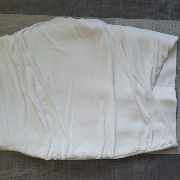 Dress - Picture 4 of 6